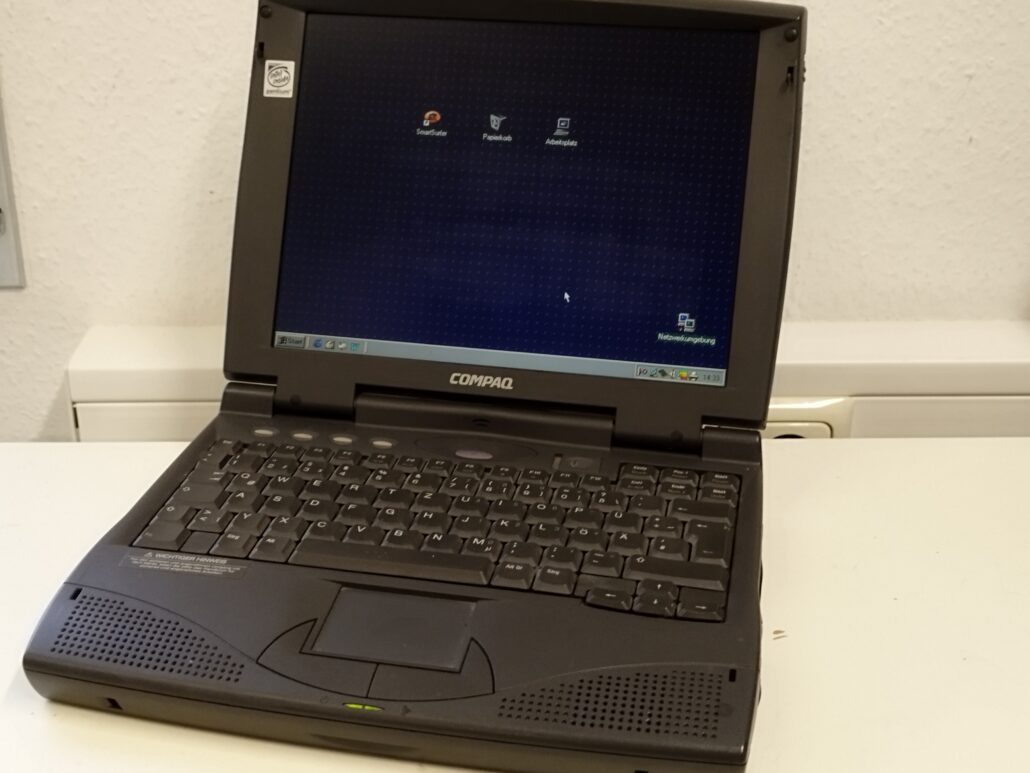 Compaq Armada 1592DT Vintage Notebook Pentium MMX Win98